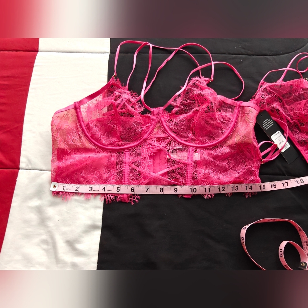 NWT FASHIONNOVA Lace Bralette and Panty Set in Hot Pink, Size L/XL - Picture 5 of 6
